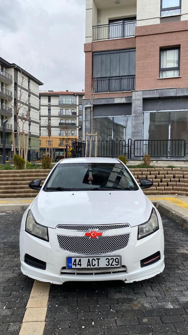Sahibinden Chevrolet Cruze 1.6 2009 Model Malatya 210.000 km Beyaz 6