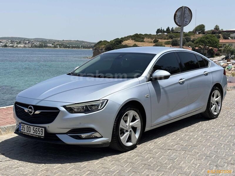 Galeriden Opel Insignia 1.6 CDTI Grand Sport Enjoy 2017 Model Aydın 140.000 km Turkuaz