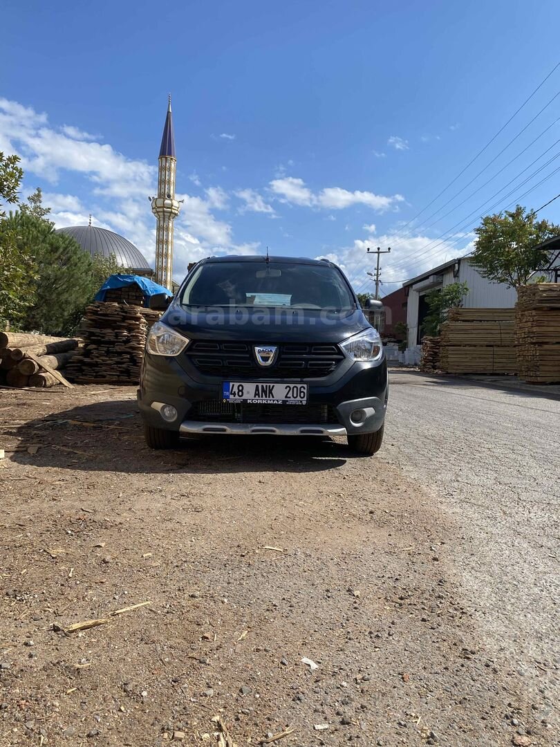 Sahibinden Dacia Lodgy 1.5 dCi Stepway 2016 Model Manisa 238.800 km Siyah 1