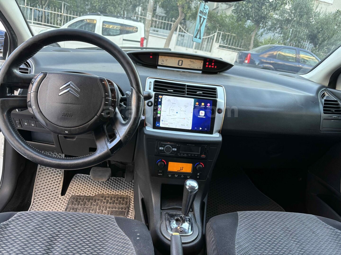 Sahibinden Citroen C4 1.6 HDi SX PK 2009 Model İzmir 227.500 km Beyaz 7