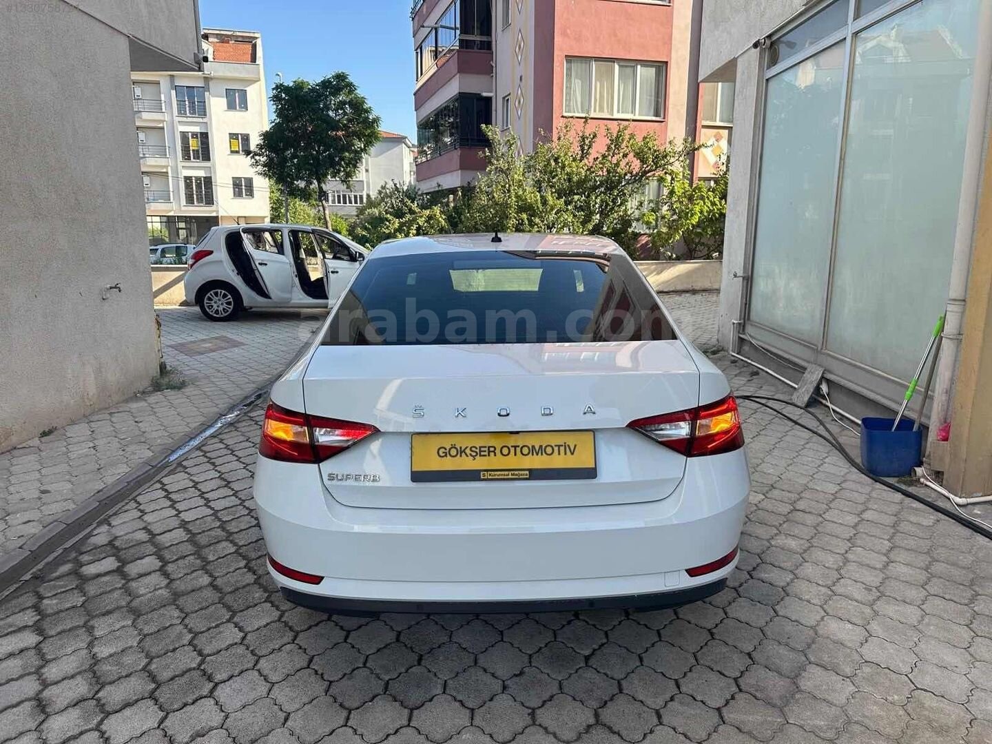 Galeriden Skoda SuperB 1.5 TSI Premium 2020 Model Balıkesir 63.000 km Beyaz 6