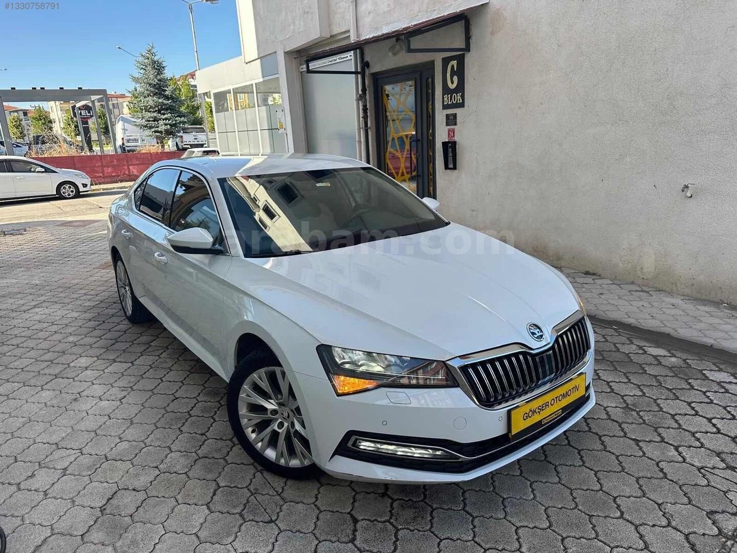 Galeriden Skoda SuperB 1.5 TSI Premium 2020 Model Balıkesir 63.000 km Beyaz 1
