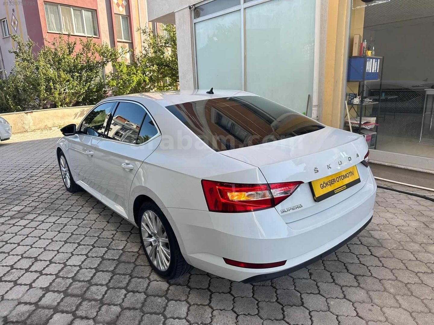 Galeriden Skoda SuperB 1.5 TSI Premium 2020 Model Balıkesir 63.000 km Beyaz 7