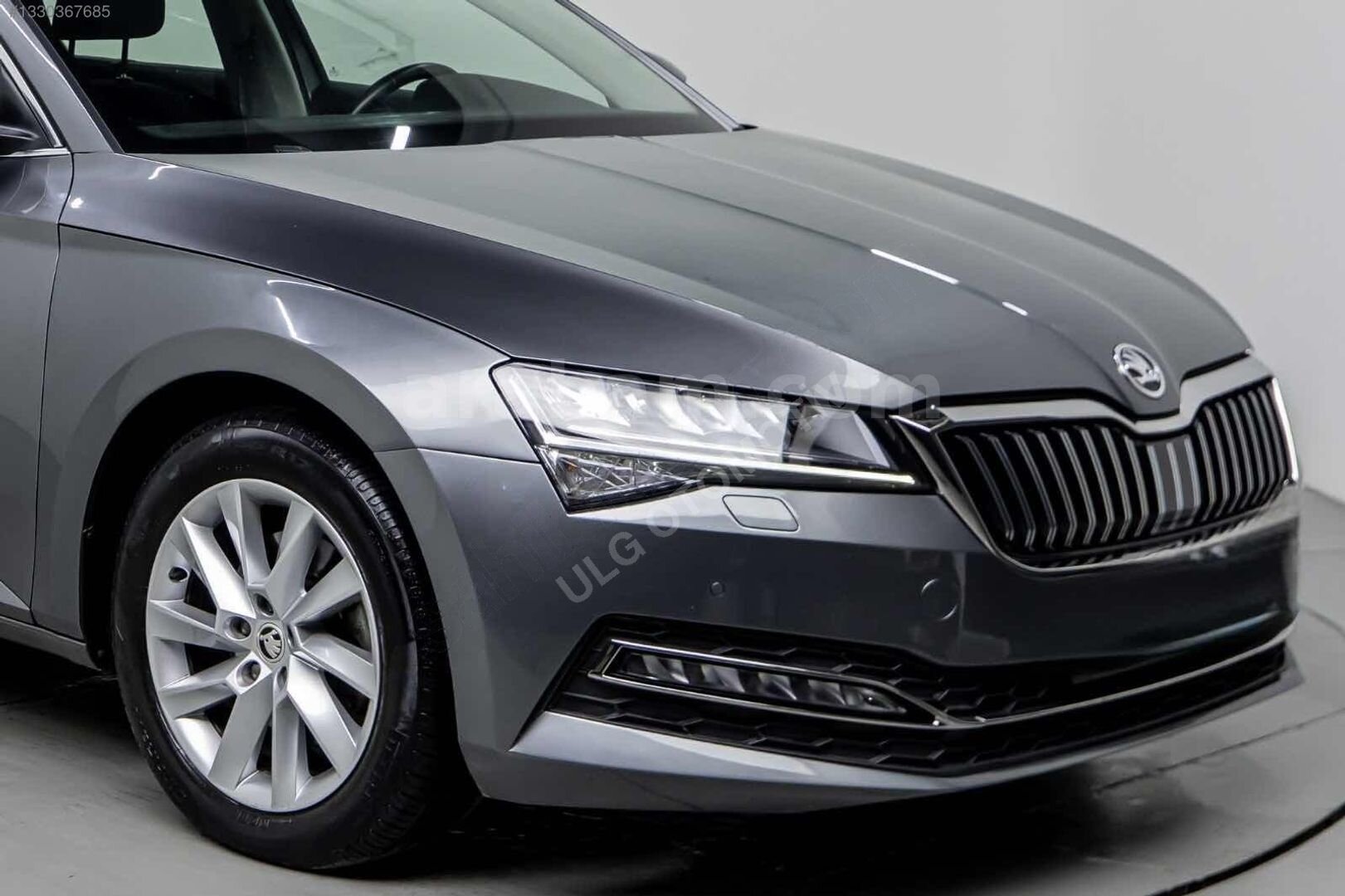 Galeriden Skoda SuperB 1.5 TSI Premium 2023 Model İstanbul 120.000 km Füme 4