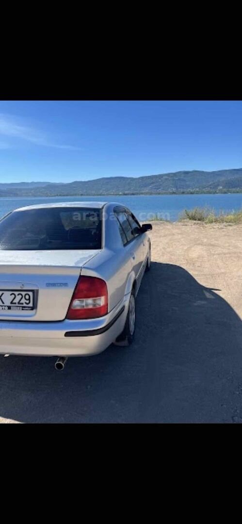 Sahibinden Mazda 323 1.5 1999 Model Kocaeli 370.000 km Gri (Gümüş) 2