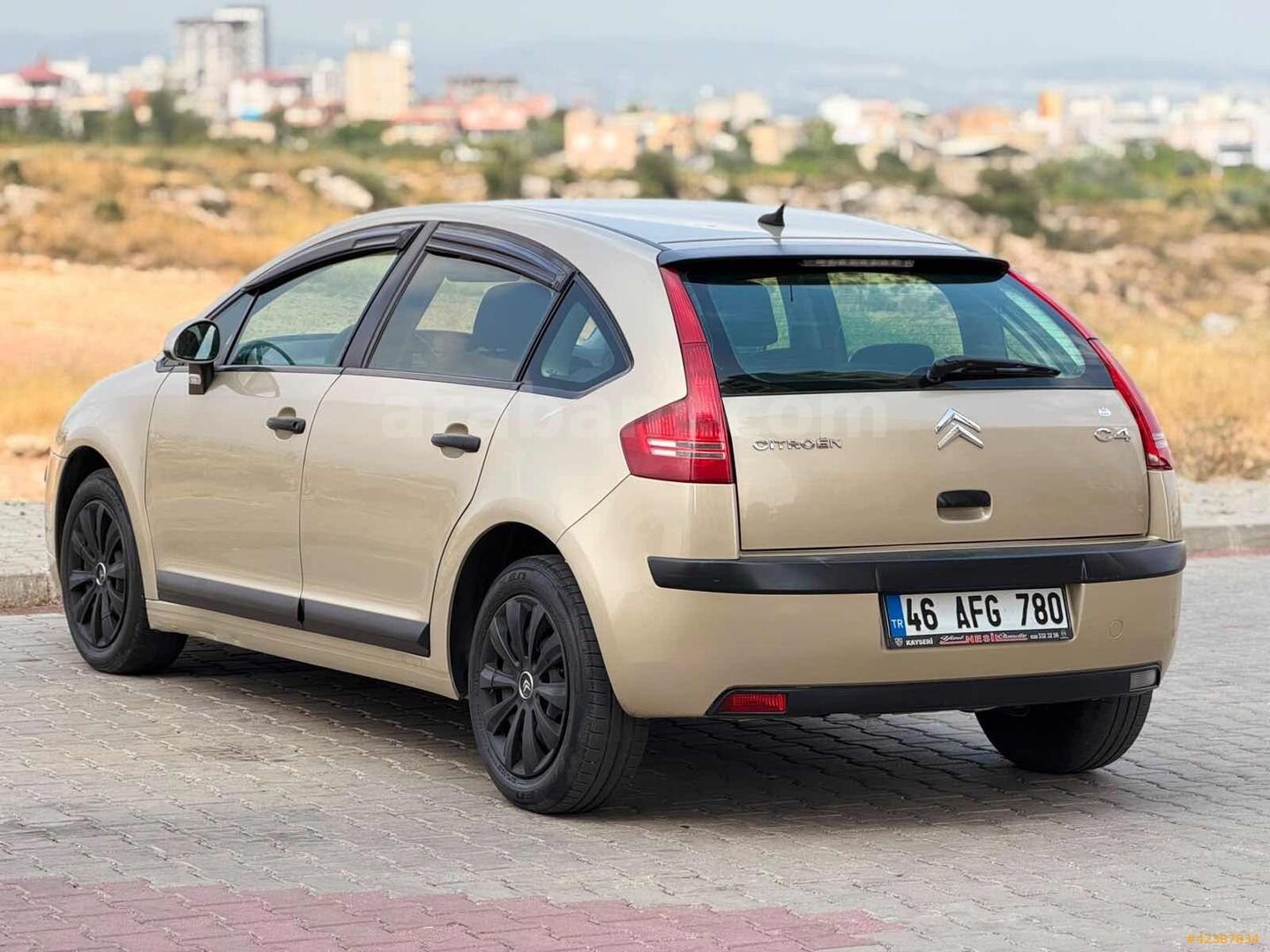 Galeriden Citroen C4 1.4 SX 2007 Model Mersin 246.000 km Şampanya 5