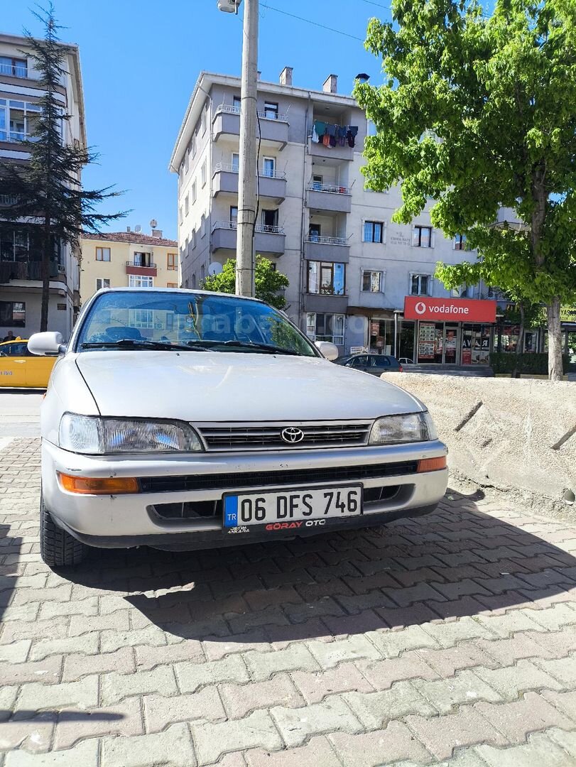 Sahibinden Toyota Corolla 1.3 XL 1997 Model Ankara 250.000 km Gri (Gümüş) 4