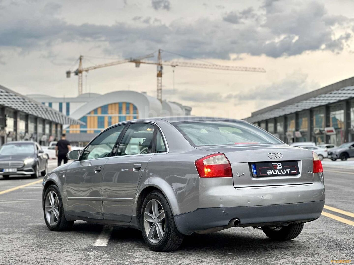 Galeriden Audi A4 Sedan 2.0 2004 Model Ankara 489.000 km Gri 6