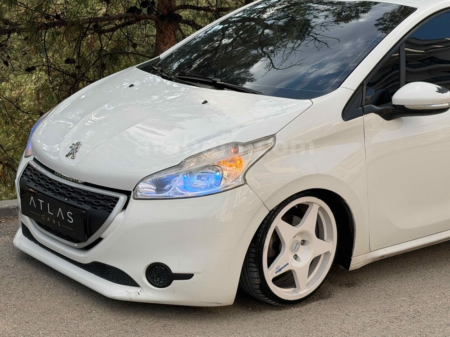 Sahibinden Peugeot 208 1.4 HDi Active 2014 Model Denizli 240.000 km Beyaz 3
