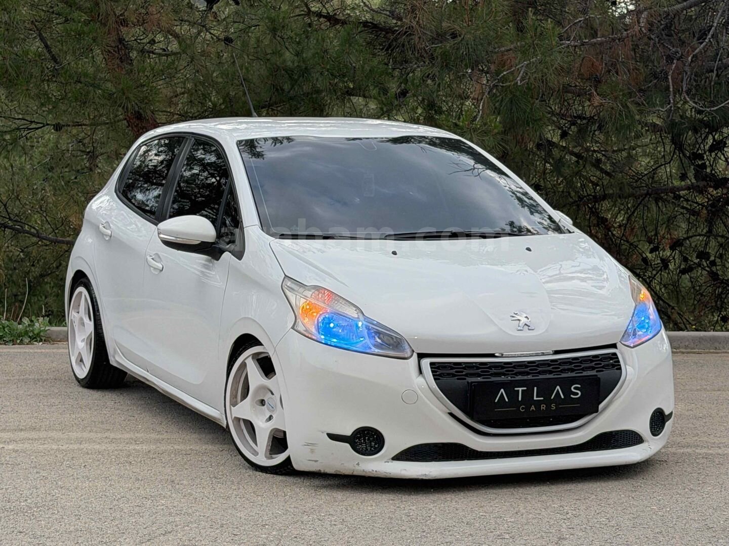 Sahibinden Peugeot 208 1.4 HDi Active 2014 Model Denizli 240.000 km Beyaz 1