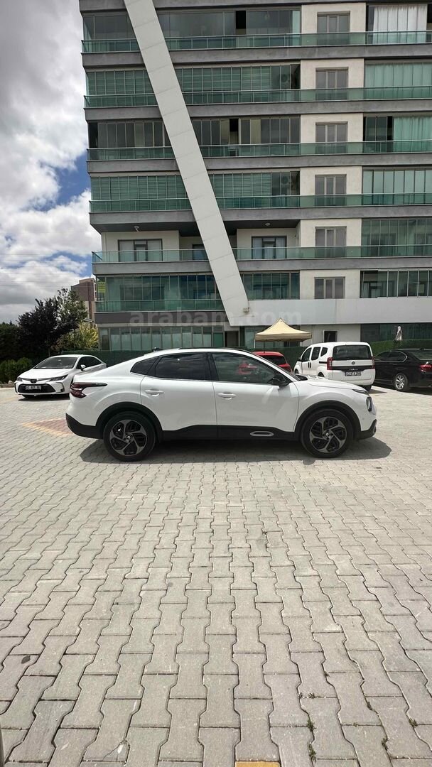 Sahibinden Citroen C4 X 1.2 PureTech Shine Bold 2022 Model Konya 59.000 km Beyaz 5
