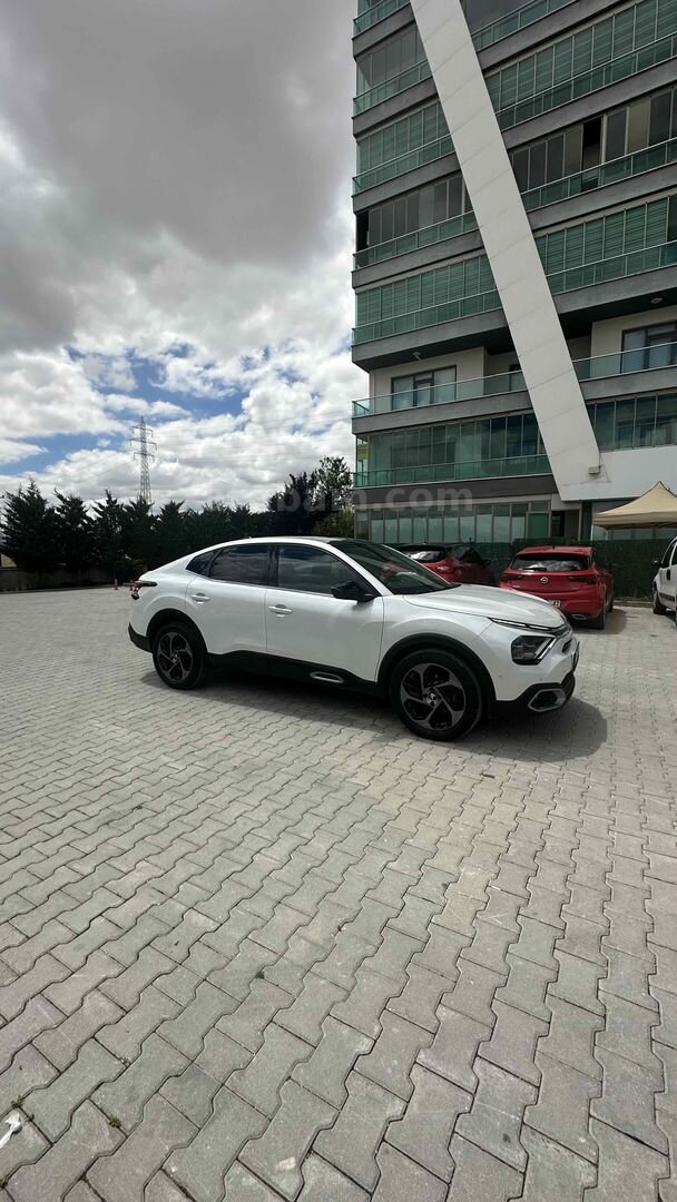 Sahibinden Citroen C4 X 1.2 PureTech Shine Bold 2022 Model Konya 59.000 km Beyaz 7