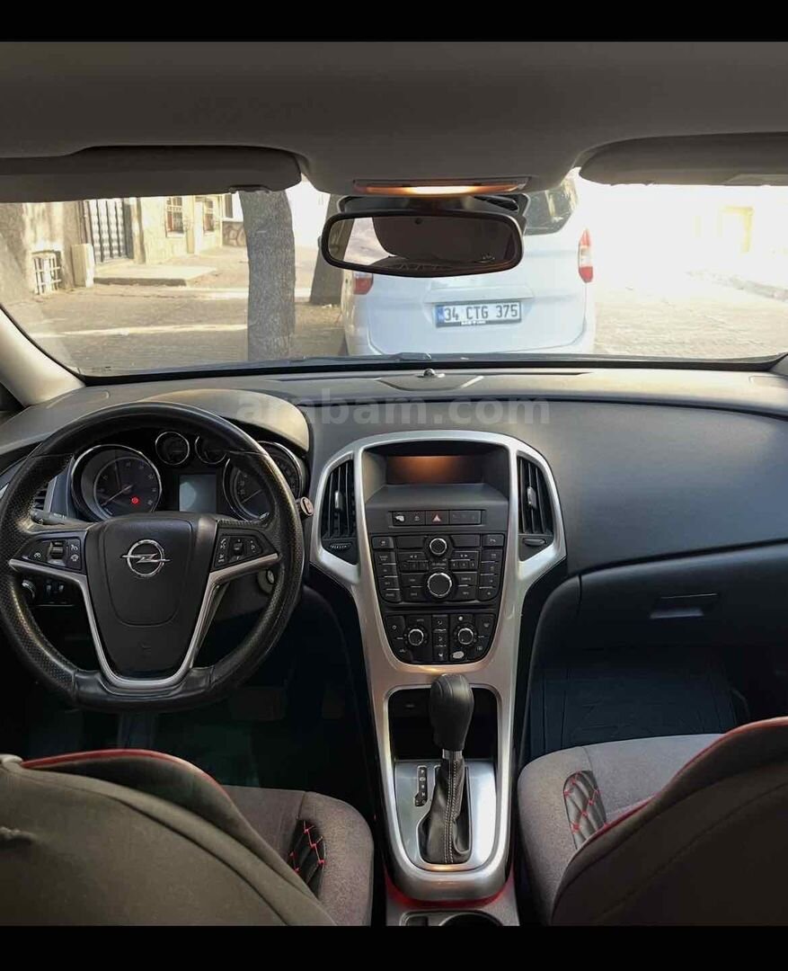 Sahibinden Opel Astra 1.4 T GTC Sport 2015 Model Bingöl 126.000 km Siyah 6