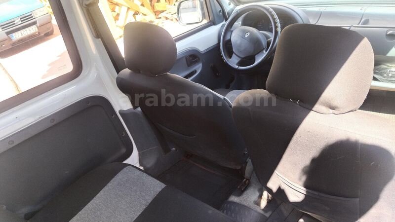 Sahibinden Renault Kangoo 1.4 RNA 2000 Model Gaziantep 258.000 km Beyaz