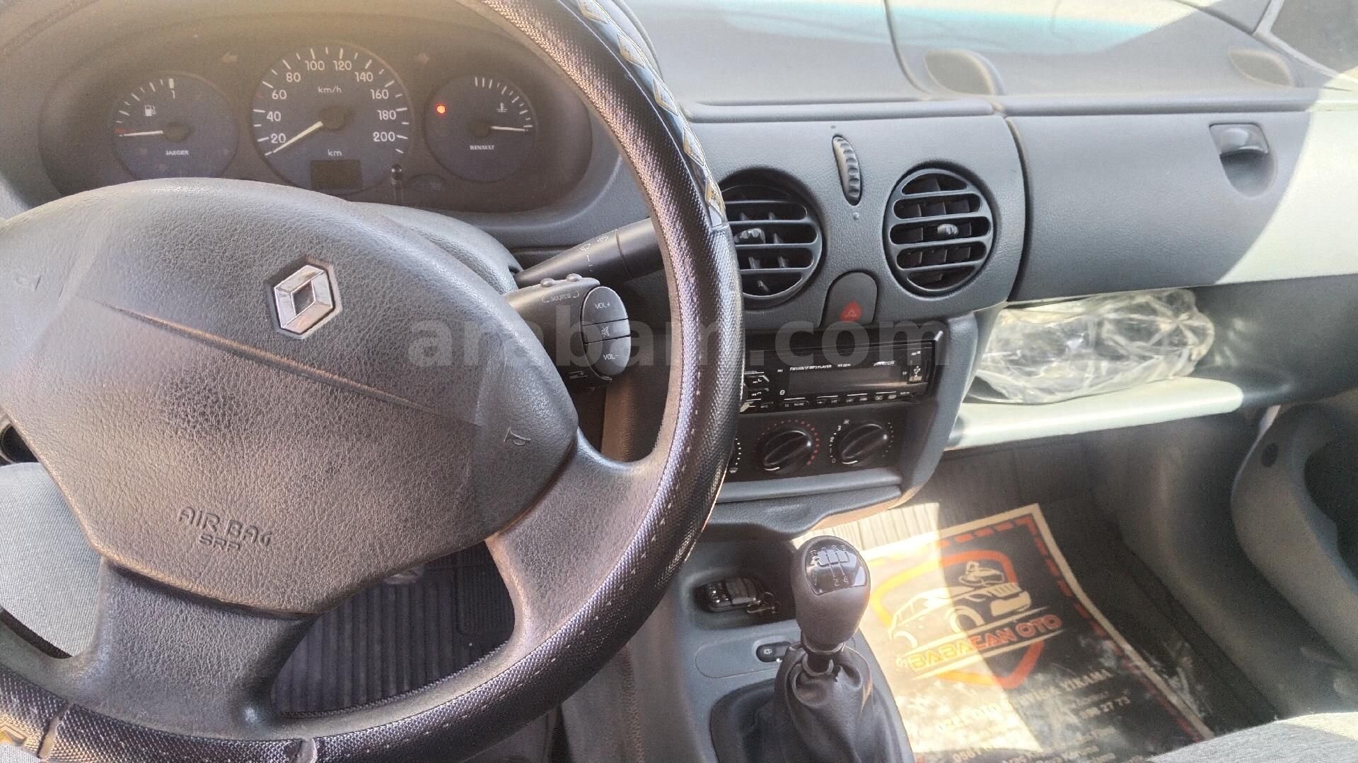 Sahibinden Renault Kangoo 1.4 RNA 2000 Model Gaziantep 258.000 km Beyaz 3