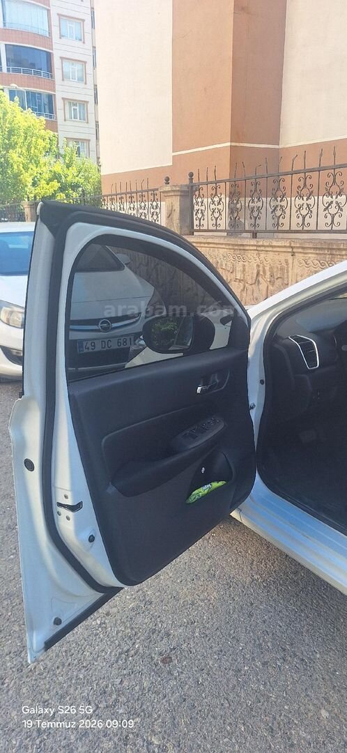 Sahibinden Honda City 1.5 i-VTEC Executive 2024 Model Muş 19.580 km Beyaz 5