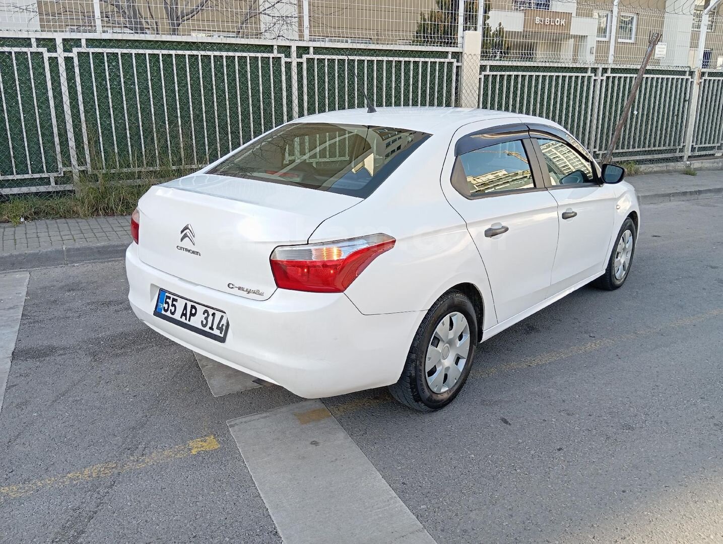 Sahibinden Citroen C-Elysée 1.6 HDi Attraction 2016 Model İstanbul 209.000 km Beyaz 5