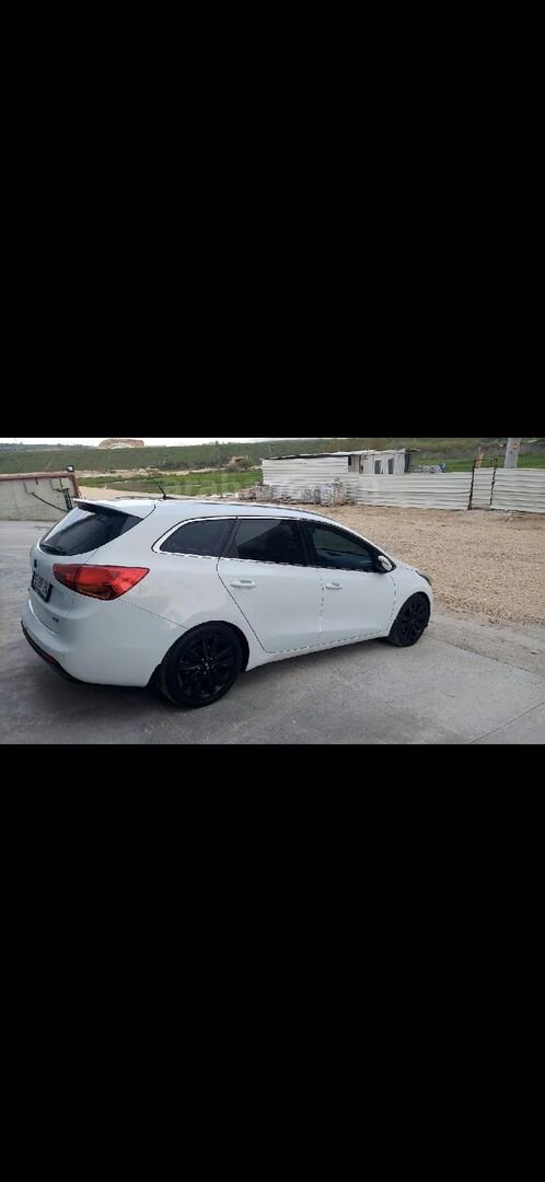 Sahibinden Kia Ceed 1.6 CRDi Concept SW 2013 Model Bursa 219.000 km Beyaz 6