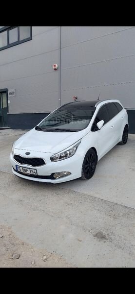 Sahibinden Kia Ceed 1.6 CRDi Concept SW 2013 Model Bursa 219.000 km Beyaz
