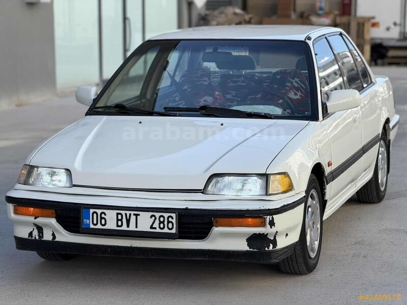 Galeriden Honda Civic 1.4 1.4i 1990 Model Ankara 309.000 km Beyaz