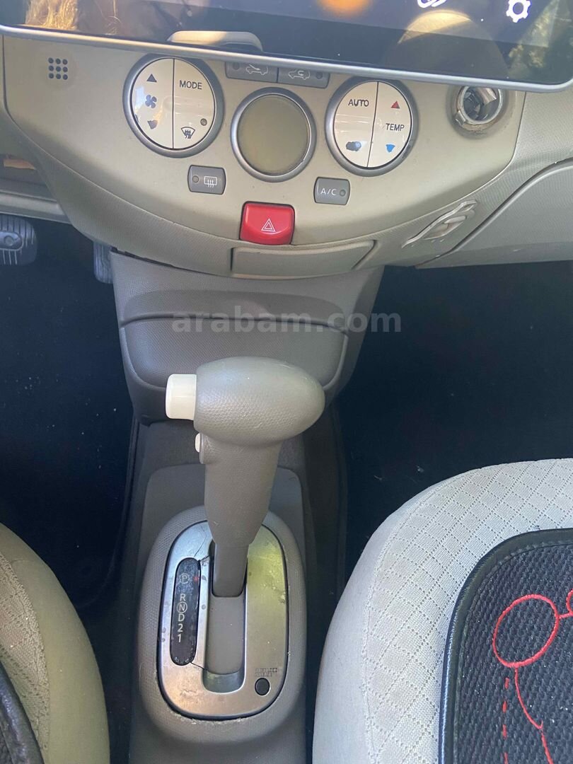 Sahibinden Nissan Micra 1.2 Tekna 2005 Model İstanbul 188.000 km Siyah 7