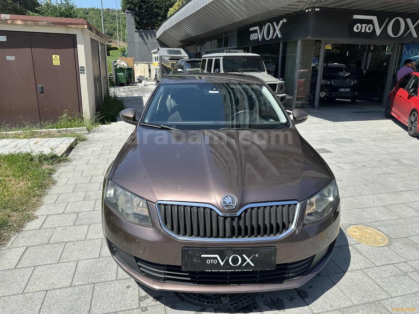 Galeriden Skoda Octavia 1.6 TDI Ambition 2014 Model İstanbul 267.000 km Kahverengi 2