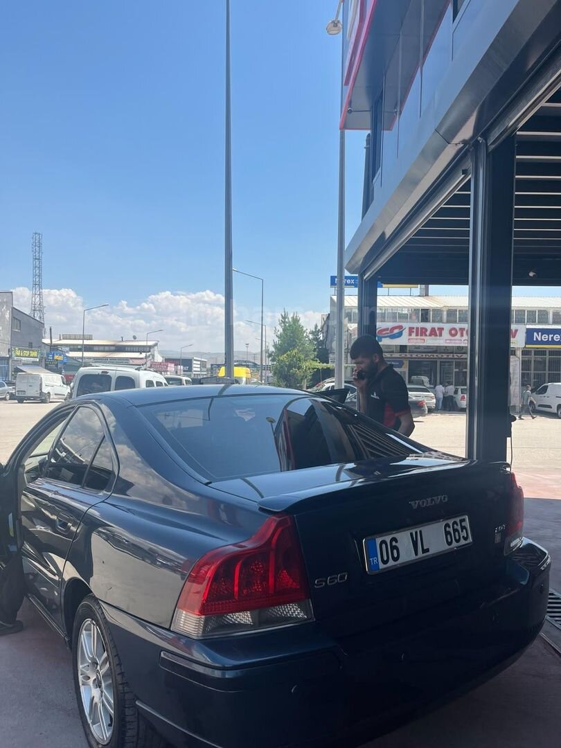 Sahibinden Volvo S60 2.0 T Sports 2008 Model Van 423.000 km Lacivert 3