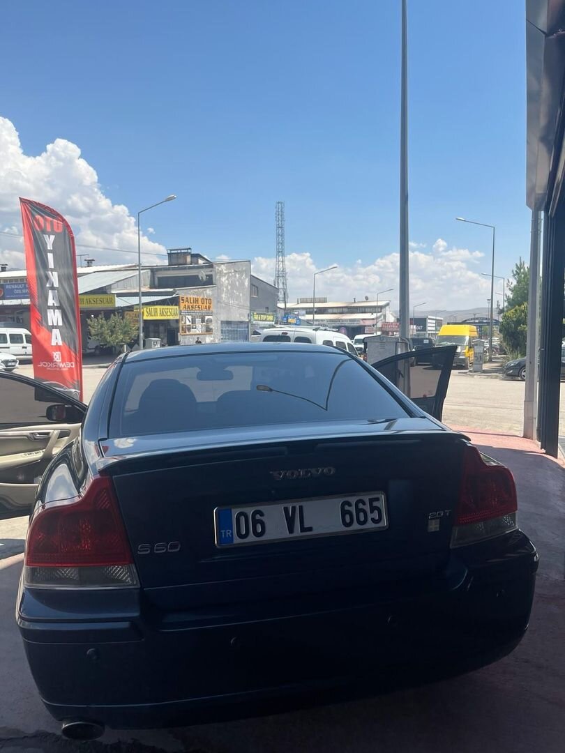 Sahibinden Volvo S60 2.0 T Sports 2008 Model Van 423.000 km Lacivert 2