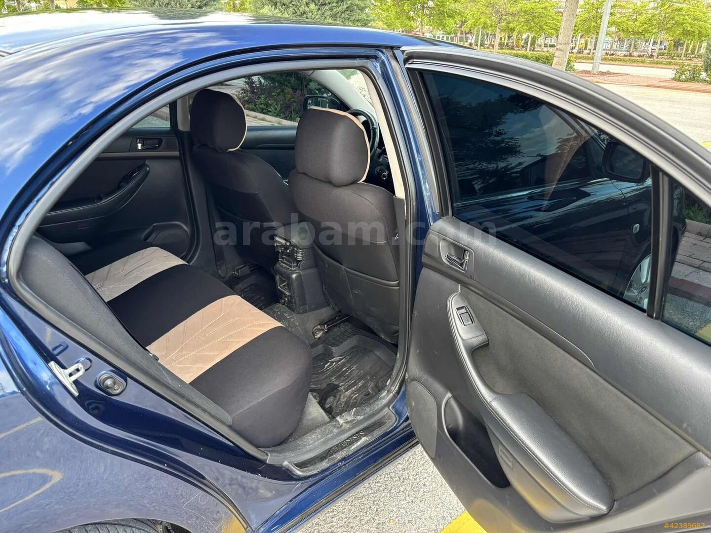 Galeriden Toyota Avensis 1.6 Comfort 2005 Model Konya 310.000 km Lacivert 4
