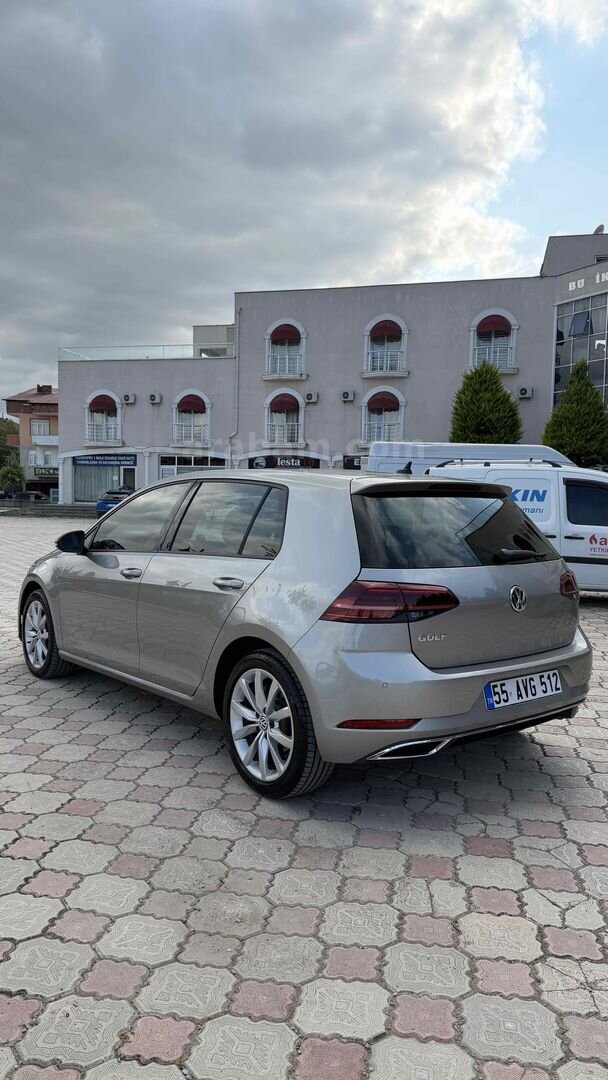Sahibinden Volkswagen Golf 1.6 TDi BlueMotion Highline 2018 Model Samsun 89.000 km Gri 3