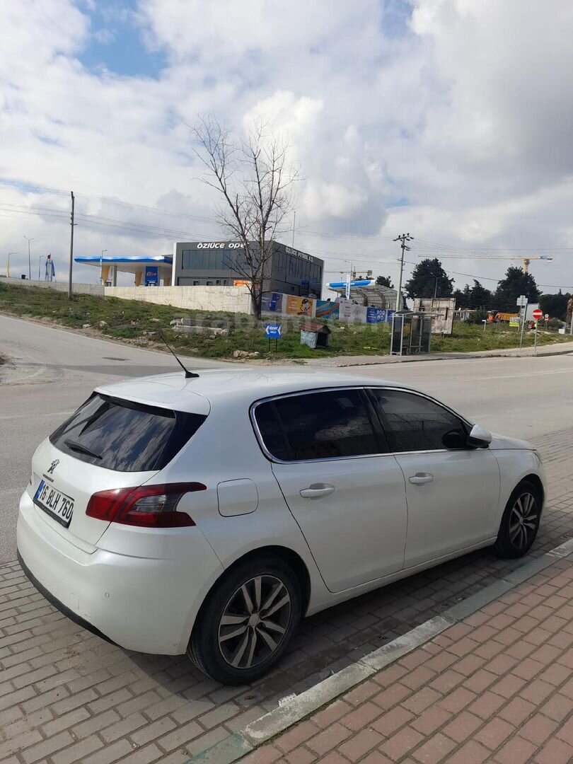 Sahibinden Peugeot 308 1.2 PureTech Allure Dynamic 2020 Model Bursa 61.000 km Beyaz 3