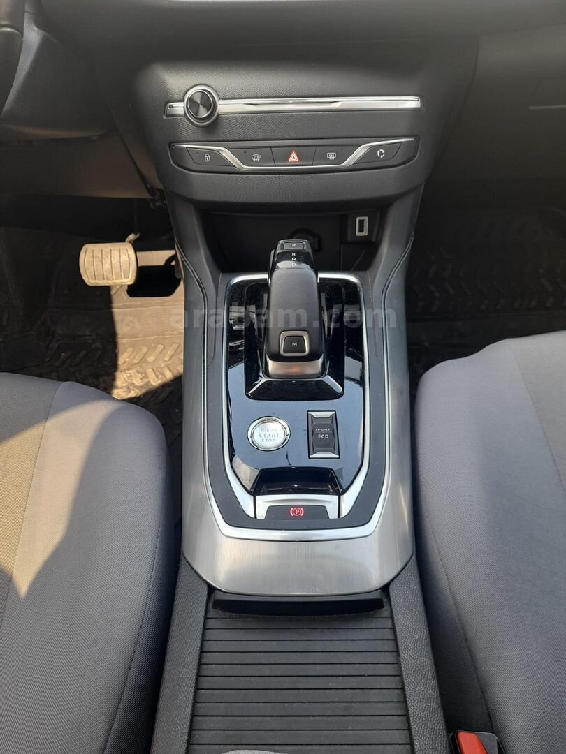 Sahibinden Peugeot 308 1.2 PureTech Allure Dynamic 2020 Model Bursa 61.000 km Beyaz 7