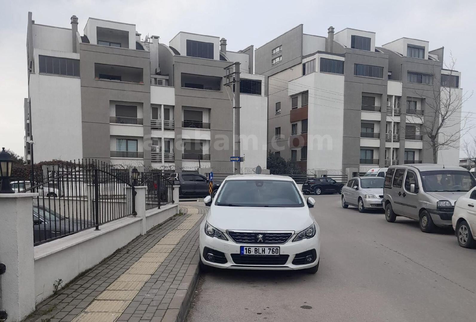 Sahibinden Peugeot 308 1.2 PureTech Allure Dynamic 2020 Model Bursa 61.000 km Beyaz 1