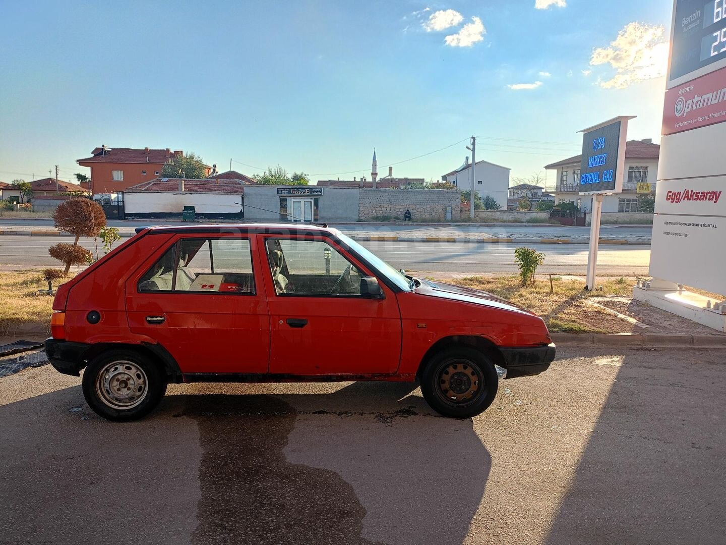 Sahibinden Skoda Favorit 1.3 LX 1994 Model Aksaray 600.000 km Kırmızı 4