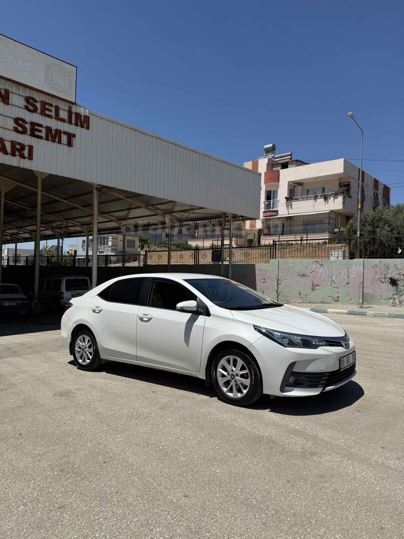 Sahibinden Toyota Corolla 1.6 Touch 2016 Model Adana 165.500 km Beyaz 3