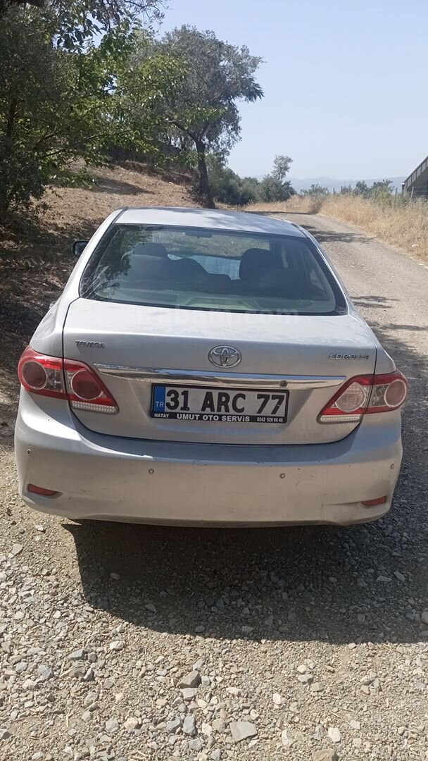 Sahibinden Toyota Corolla 1.33 Comfort 2012 Model İzmir 198.500 km Gri (Gümüş) 7