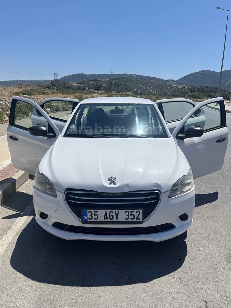 Sahibinden Peugeot 301 1.2 VTi Access 2013 Model İzmir 155.000 km Beyaz 1