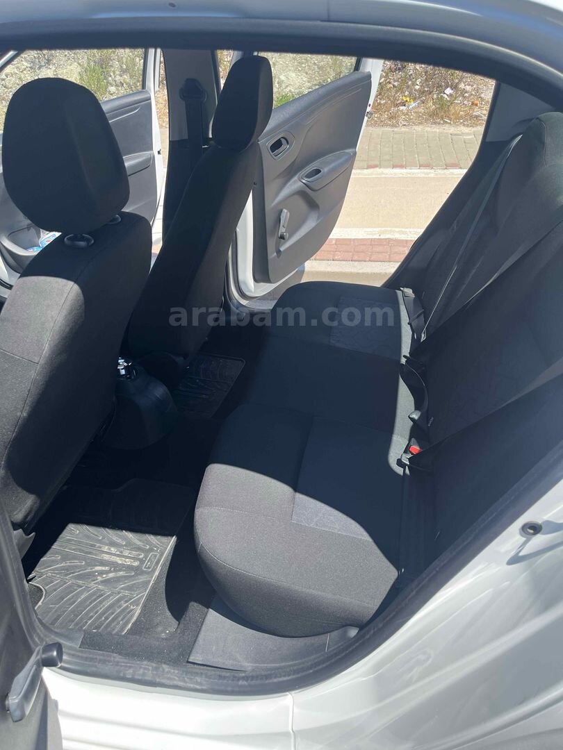 Sahibinden Peugeot 301 1.2 VTi Access 2013 Model İzmir 155.000 km Beyaz 6