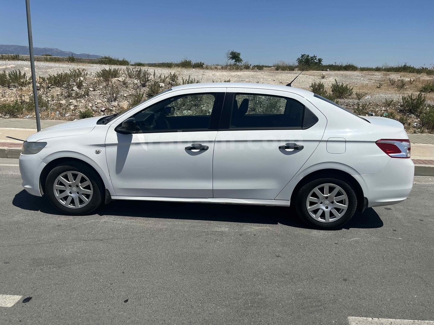Sahibinden Peugeot 301 1.2 VTi Access 2013 Model İzmir 155.000 km Beyaz 4
