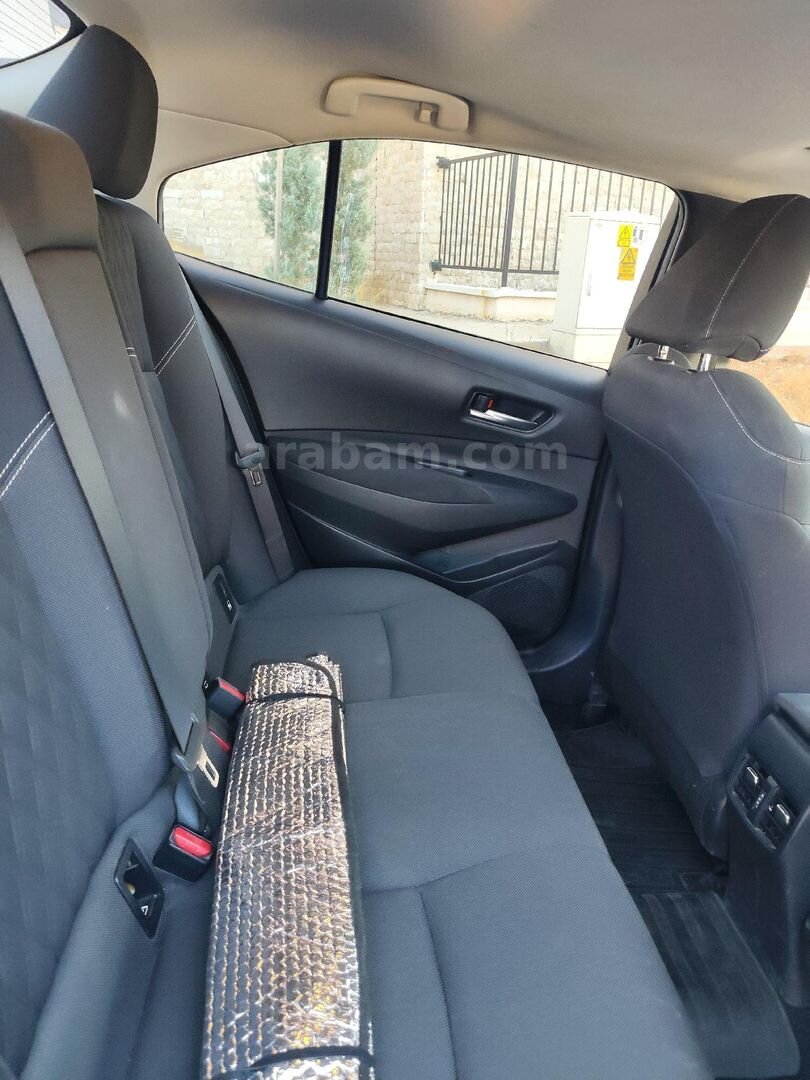 Sahibinden Toyota Corolla 1.6 Flame X Pack 2019 Model Kahramanmaraş 68.000 km Beyaz 4