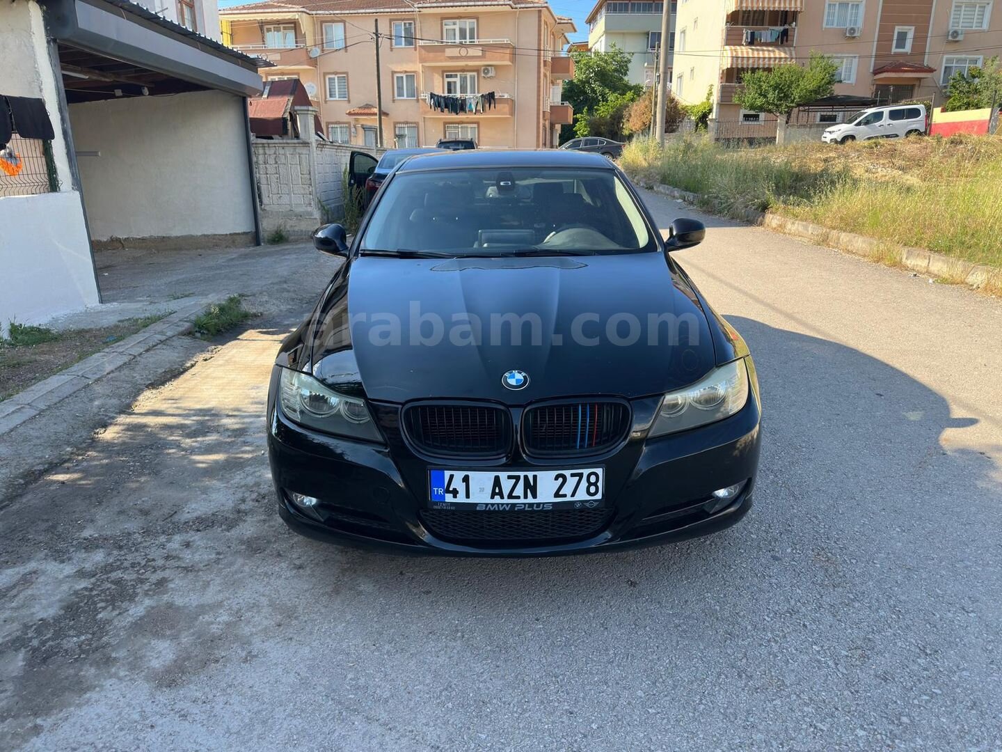 Sahibinden BMW 3 Serisi 320d Comfort 2011 Model Kocaeli 231.700 km Siyah 6