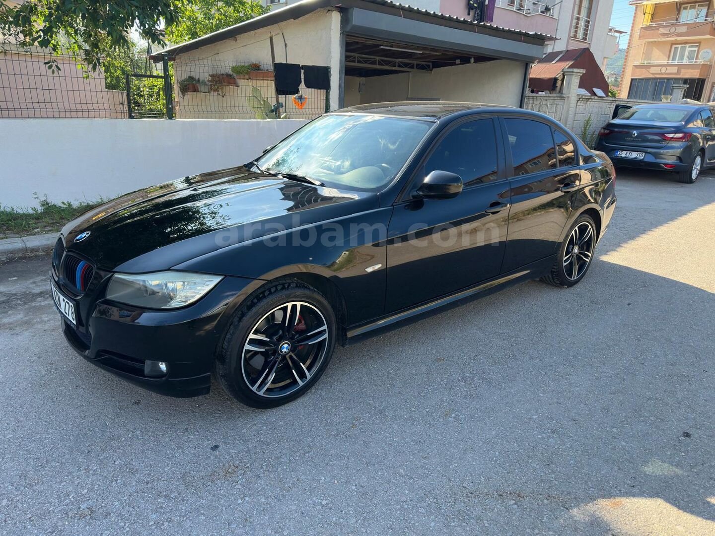 Sahibinden BMW 3 Serisi 320d Comfort 2011 Model Kocaeli 231.700 km Siyah 4