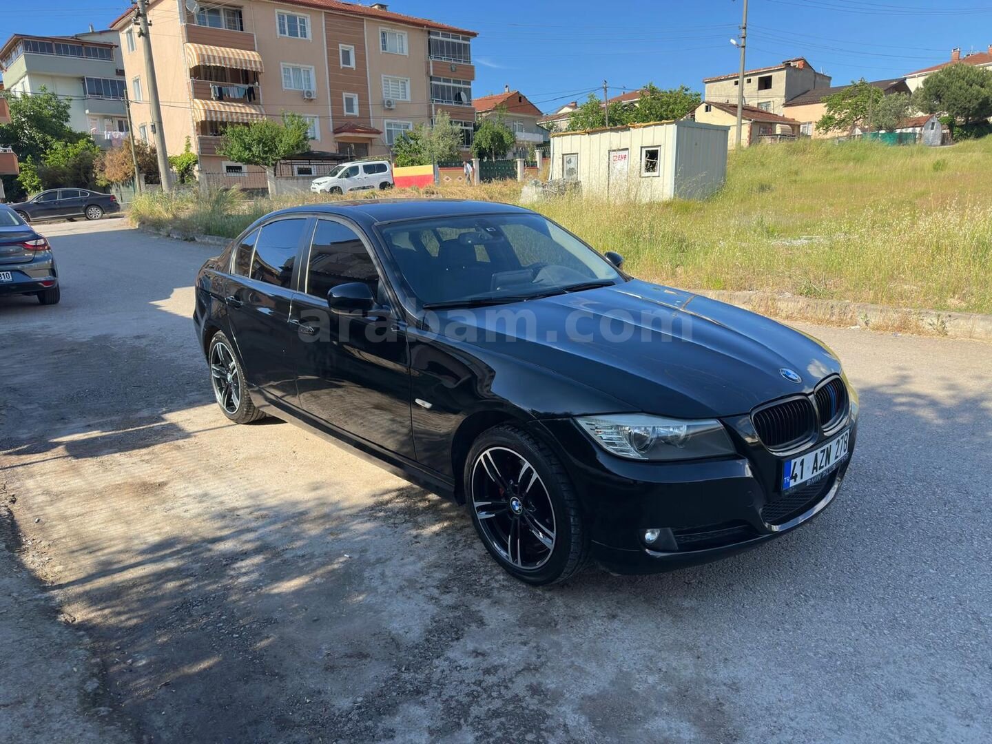 Sahibinden BMW 3 Serisi 320d Comfort 2011 Model Kocaeli 231.700 km Siyah 2