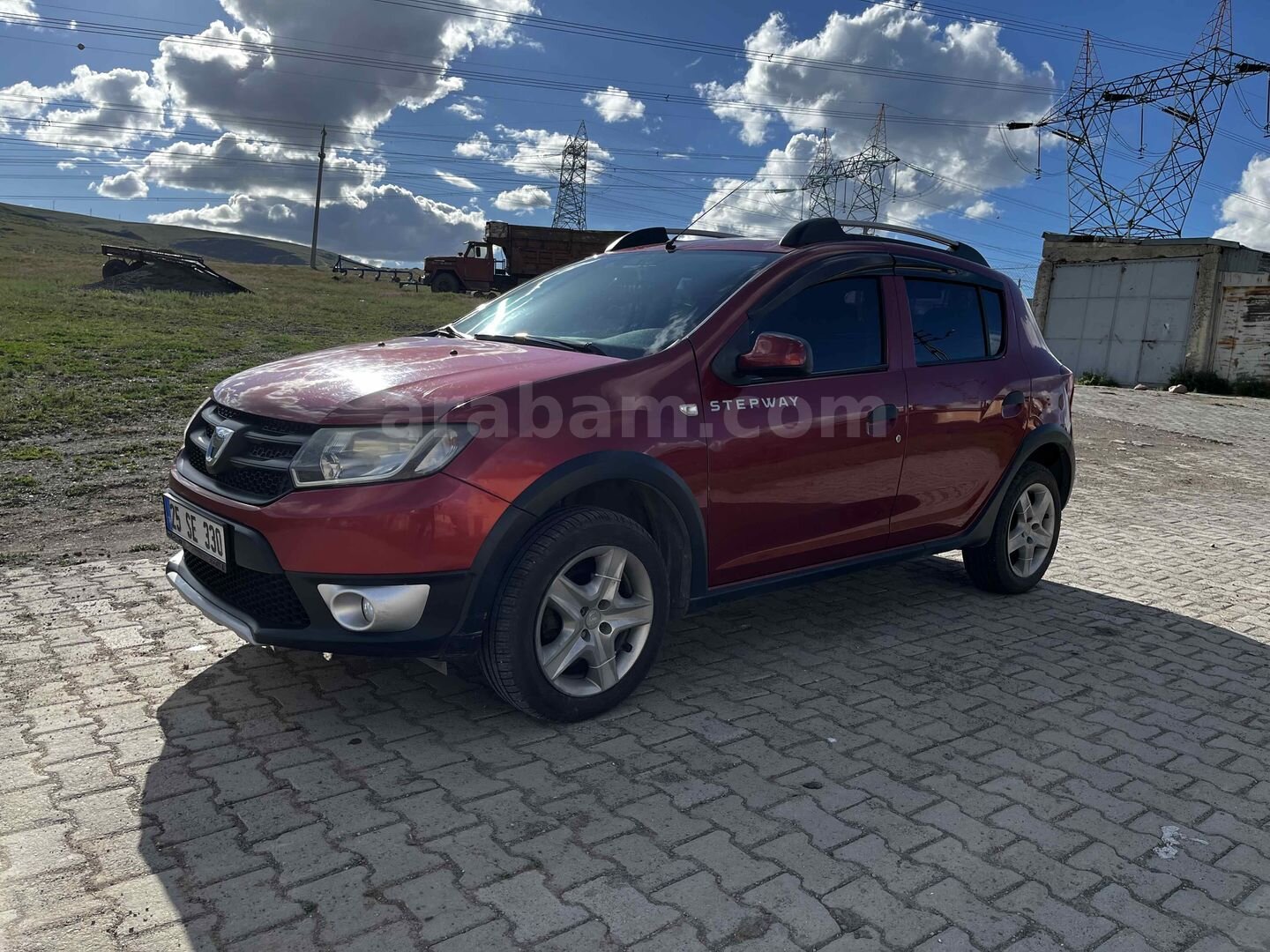 Sahibinden Dacia Sandero 1.5 dCi Stepway 2012 Model Erzurum 187.000 km Kırmızı 3