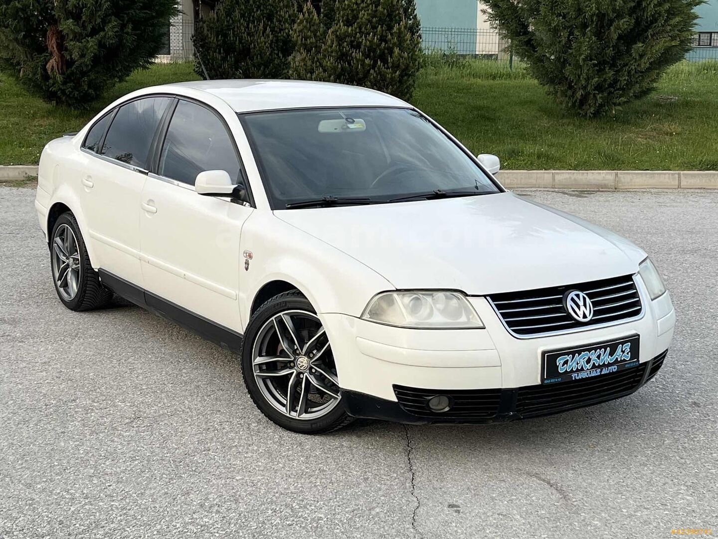 Galeriden Volkswagen Passat 2.0 Comfortline 2003 Model Kütahya 275.000 km Beyaz 1