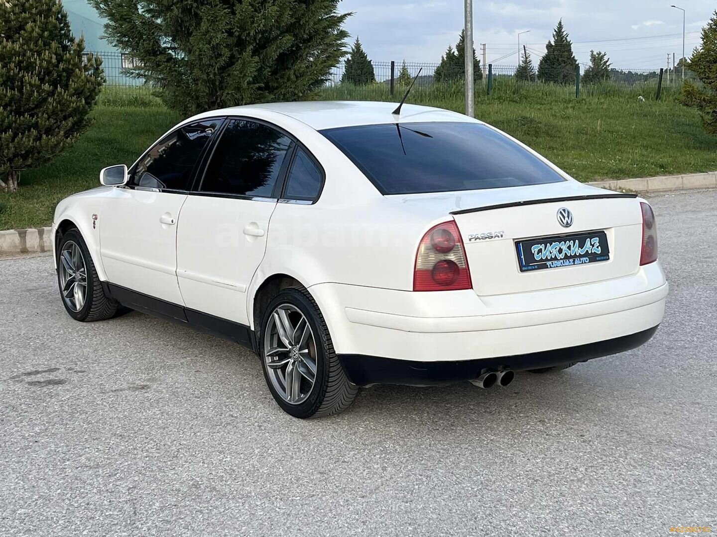 Galeriden Volkswagen Passat 2.0 Comfortline 2003 Model Kütahya 275.000 km Beyaz 7