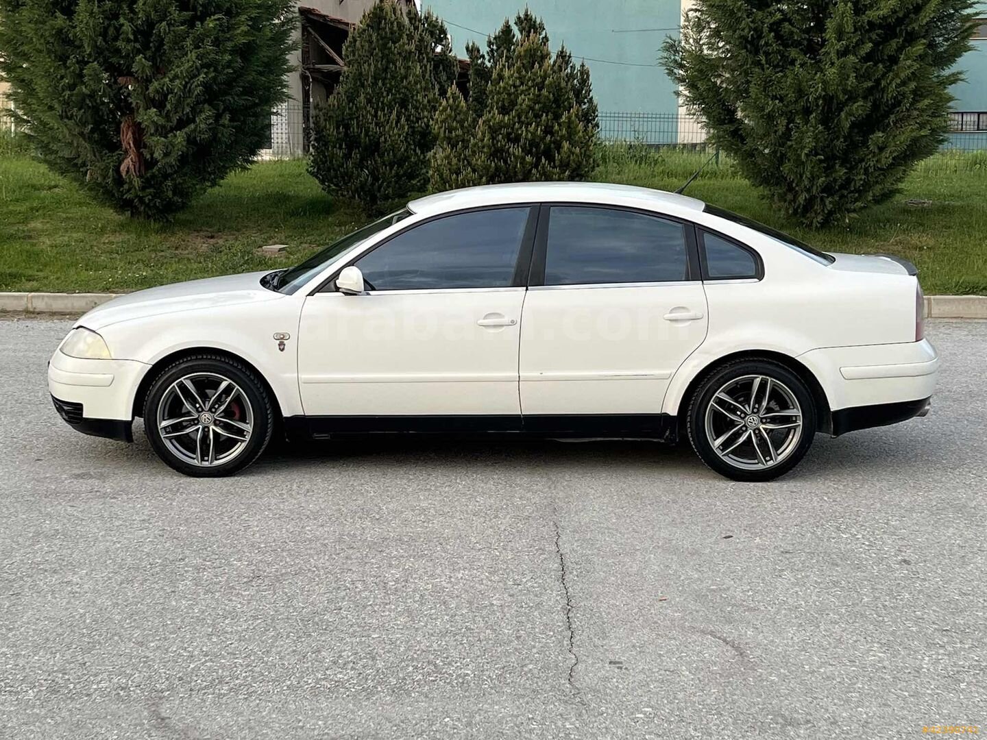 Galeriden Volkswagen Passat 2.0 Comfortline 2003 Model Kütahya 275.000 km Beyaz 6