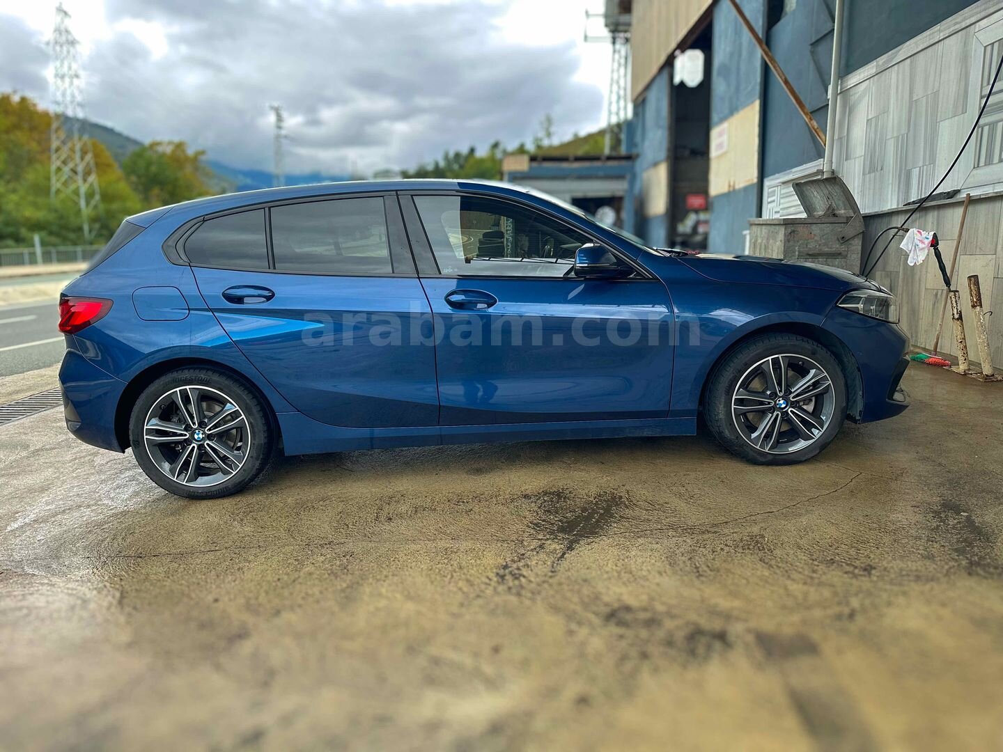 Sahibinden BMW 1 Serisi 118i First Edition Sport Line 2021 Model Trabzon 67.000 km Lacivert 3