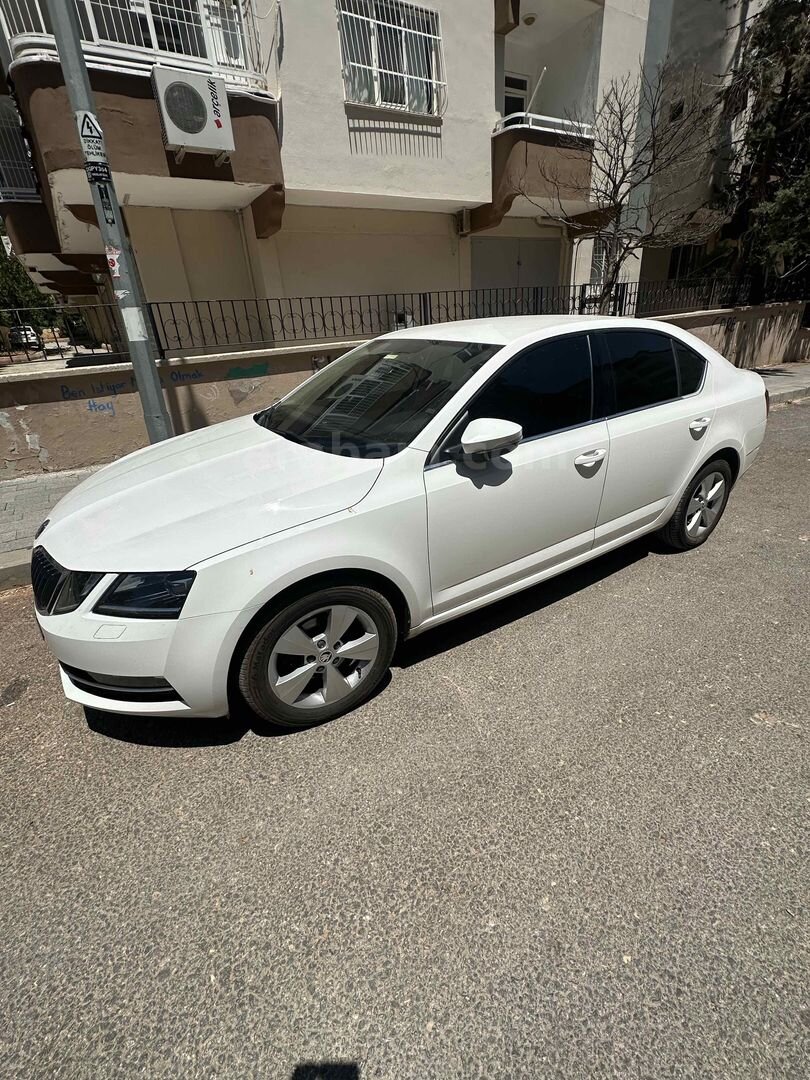 Sahibinden Skoda Octavia 1.6 TDI Style 2018 Model Gaziantep 180.000 km Beyaz 1