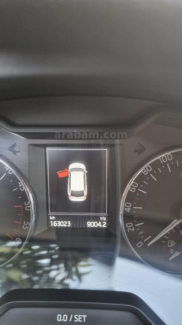 Sahibinden Skoda Octavia 1.6 TDI Optimal 2014 Model Muğla 163.750 km Siyah 3